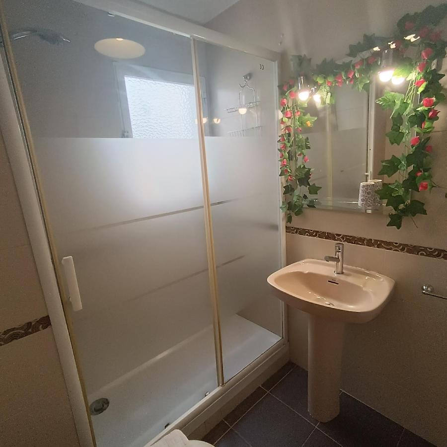 Bolivia Beach Apartments Málaga Dış mekan fotoğraf